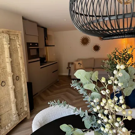 Appartement Short At 68a *
