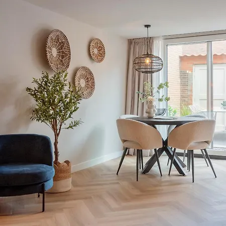 Short At 68a Zandvoort