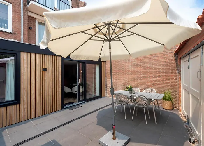 アパート Short At 68a